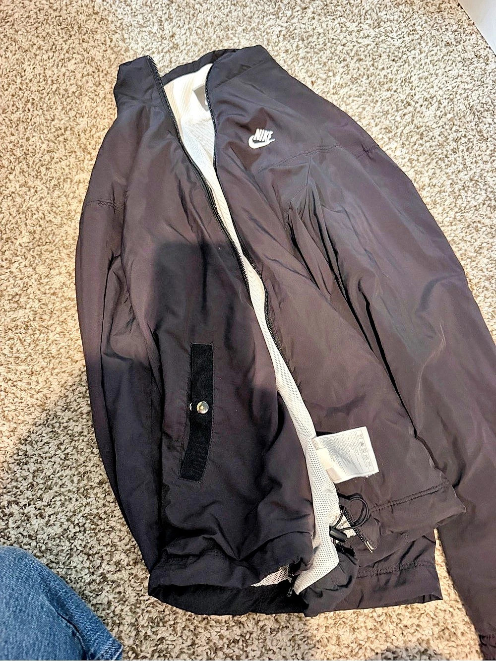 Nike womens Lightweight Jacket Black & White